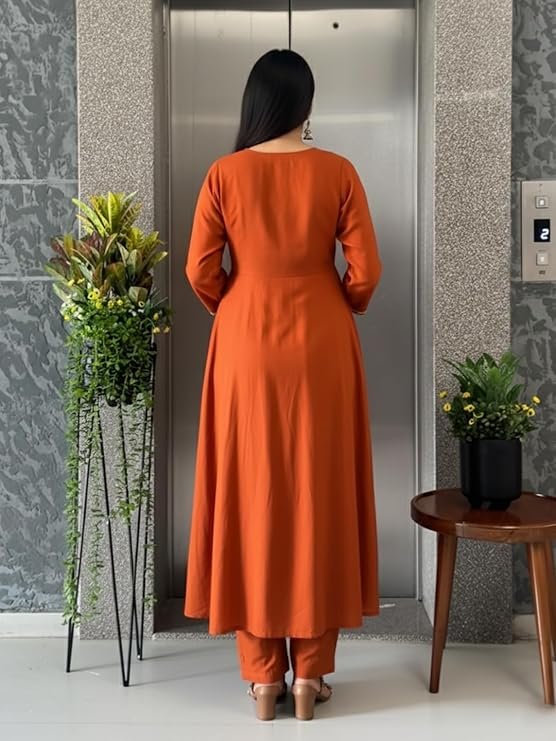 Anarkali Kurta Set - Image 3